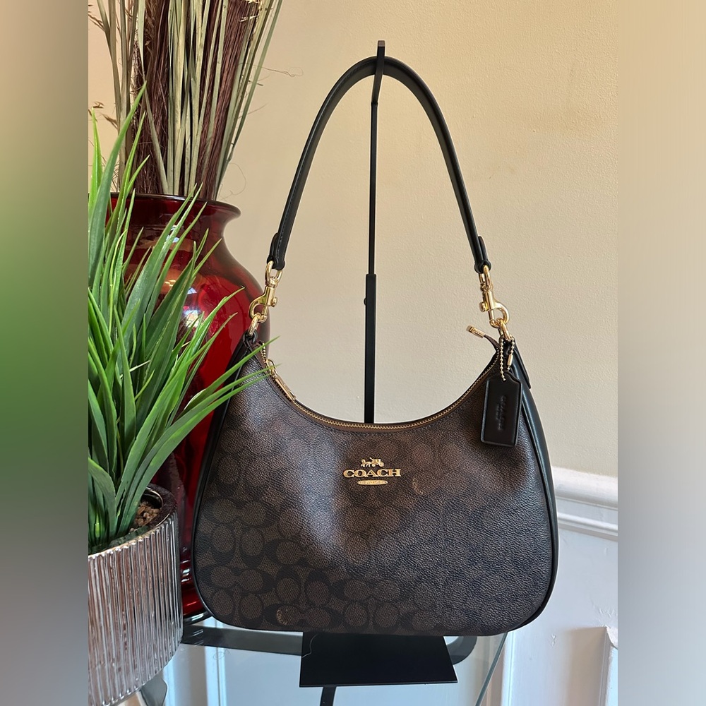🌹BEAUTIFUL Coach • Teri Signature Leather Canvas Monogram Hobo Bag • EUC
